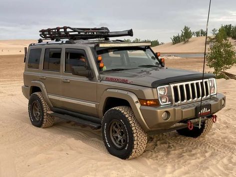 Jeep Commander Accessories, Jeep Commander Lifted, Jeep Liberty Lifted, Jeep Custom, Offroad Cars, Jeep Wk, Jeep Wj, Going Commando, Man Garage