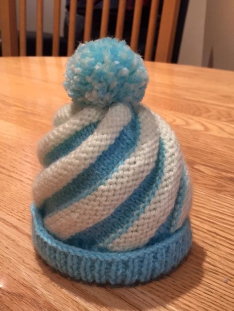 Swirled Ski Cap - Free Knitting Pattern Spiral Hat Knitting Pattern, Baby Shoes Diy Pattern, Swirl Hat, Baby Hat Knitting Patterns Free, Beanie Knitting Patterns Free, Baby Shoes Diy, Baby Hat Knitting Pattern, Baby Shoes Pattern, Knitting Patterns Free Hats