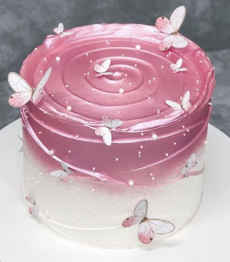 Rodjendanske Torte, 23 Birthday, Grad Cake, Butterfly Birthday Cakes, 13 Birthday Cake, Elegant Birthday Cakes, Simple Cake Designs, Gateaux Cake, Beautiful Birthday Cakes