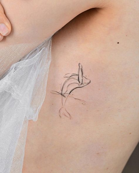 Whale Small Tattoo, Humpback Whale Tail Tattoo, Fineline Whale Tattoo, Minimal Whale Tattoo, Sea Inspired Tattoo, Whale Line Tattoo, Fineline Wave Tattoo, Tiny Whale Tattoo, Whale Tattoo Minimalist