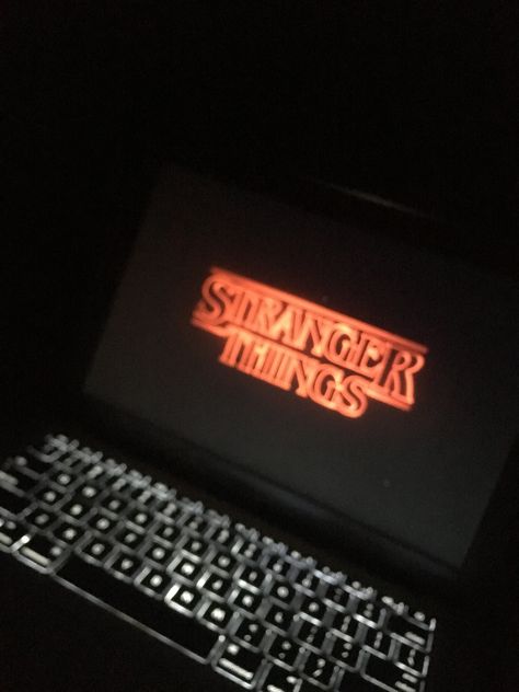 Laptop Netflix Night, Watching Netflix Aesthetic Night, Netflix On Laptop, Stranger Things Title, Watching Drama On Laptop, Tv Show Aesthetic, Watching Stranger Things, Netflix And Chill Tumblr, Watch Stranger Things