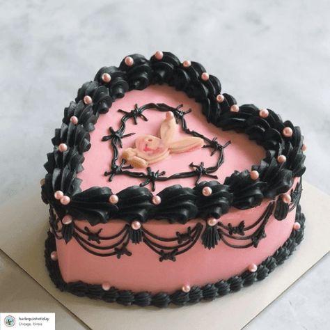 Pink And Black Cake Birthday, Pink And Black Birthday Cake, Bolo Vintage, Vintage Birthday Cakes, Pastel Cakes, Heart Cakes, Buttercream Cakes, Creative Birthday Cakes, Cute Baking