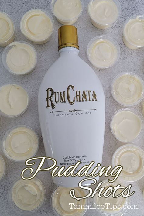 Rumchata Shots, Vanilla Pudding Shots, Rumchata Pudding Shots, Chocolate Pudding Shots, Easy Shot Recipes, Pudding Shot Recipes, Jello Pudding Shots, Rum Chata, Rum Cream