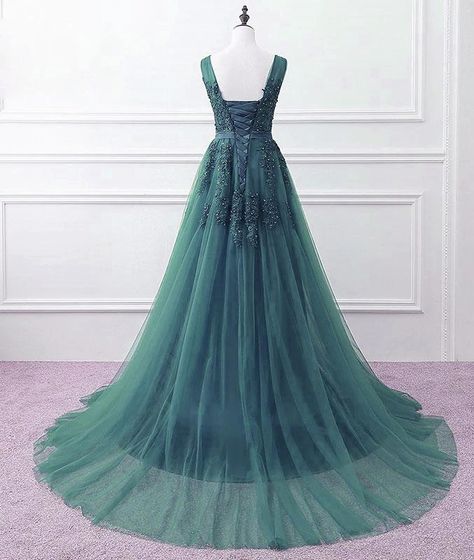 Emerald Green Lace Beaded Evening Gown Dress on Luulla Party Dress Purple, Prom Dress Pictures, Purple Evening Dress, Long Party Dress, Custom Bridesmaid Dress, Green Tulle, Formal Party Dress, A Line Prom Dresses, فستان سهرة