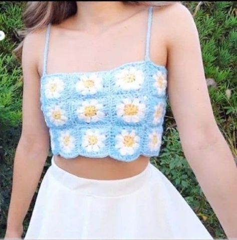 Top Tejidos A Crochet, Crochet Vest Outfit, Crochet Sweater Design, Beginner Crochet Tutorial, Crochet Knit Stitches, Mode Crochet, Crochet Tops Free Patterns, Crochet Fashion Patterns, Crochet Crop