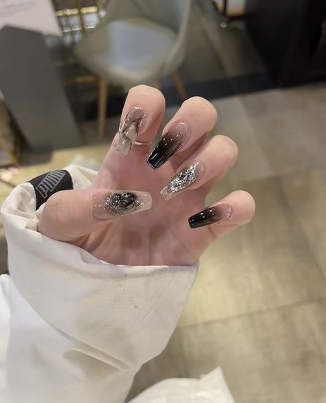 Dark Douyin Nails, Black Douyin Nails, Nail Douyin, Douyin Nails, Posh Nails, Maroon Nails, Wow Nails, Asian Nails, Beauty Nails Design