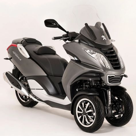 Yamaha announces narrow, light and very affordable Tricity tilting 3-wheeler Motor Scooters For Sale, Motorized Trike, Tricycle Motorcycle, Three Wheel Scooters, 3 Wheel Motorcycle, Three Wheel Bicycle, Scooter Price, Yamaha Scooter, Trike Scooter