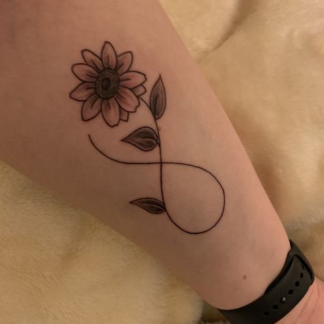 Tattoos With Kids Names, Mom Tattoo, Infinity Sign, Sunflower Tattoo, Tattoos For Kids, Mom Tattoos, Infinity Tattoo, Paw Print Tattoo, Flower Tattoo