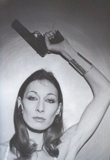 Anjelica Huston: seeing stars | Dazed Bob Richardson, Sandy Kim, 90s Grunge Hair, Anjelica Huston, Faye Dunaway, Richard Avedon, Actrices Hollywood, Grunge Hair, Style Icons