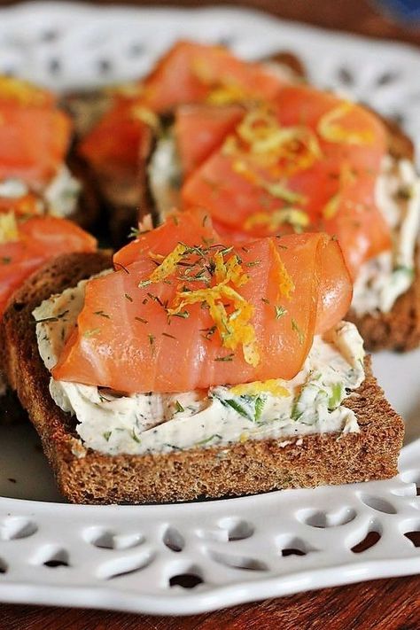 Seafood Pie Recipe, Sweet Appetizers, Seafood Pasta Salad Recipe, Seafood Casserole Recipes, Smoked Salmon Sandwich, Herb Salmon, Fresh Seafood Recipes, Sweet Appetizer, Salmon Bites