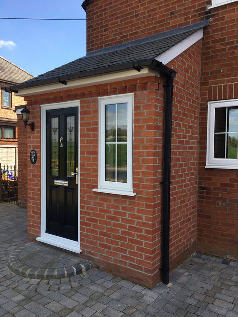 Front Porch With Toilet Uk, Porch With Toilet Extension, Narrow Porch Ideas Entrance, Front Porch Extension With Toilet, Small Brick Porch, Brick Porch Ideas Uk, Small Brick Porch Ideas, Porch Ideas Exterior Uk, Brick Porches Ideas Entrance