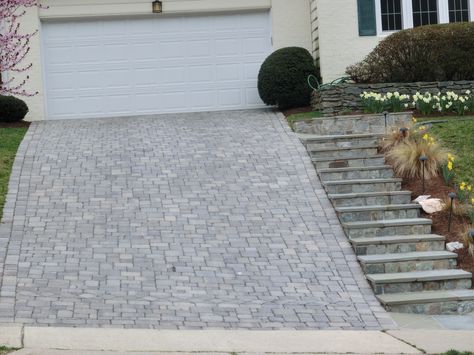 Sloped paver driveway with steps Stairs Lighting, Driveway Ideas, Paver Walkway, Driveway Design, Garden Stairs, Driveway Landscaping, Exterior Stairs, Paver Driveway, Front Yard Design