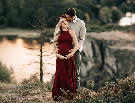 Romantic Red Maternity Photos in Portland - Inspired by This Fall Maternity Photos, Maternity Photography Poses Outdoors, Shooting Couple, Outdoor Maternity Photos, Maternity Photography Poses Couple, Pregnancy Photos Couples, Maternity Photography Outdoors, Couple Pregnancy Photoshoot, Maternity Photography Couples