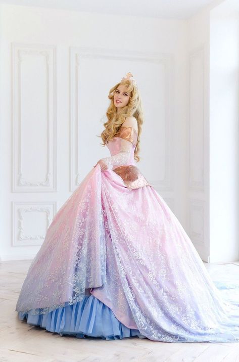 Disney Princess Cosplay, Halloween Princess, Black Halloween Dress, Princess Cosplay, Disney Princess Dresses, Disney Cosplay, Princess Ball Gowns, Princess Aurora, Fantasy Gowns