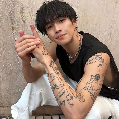 Asian Guys With Tattoos, Tattoo Boy Aesthetic, Tool Sheath, Boys Colored Hair, Filipino Guys, Asian Guy, Korean Tattoos, Flower Letter, Asian Tattoos