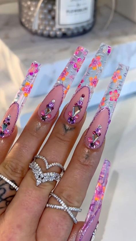 Xxl Nail Ideas, Valentines Day Nail Art, Acrylic Nails Stiletto, Summer Nails Ideas, Valentines Day Nail, Nails Art Designs, Long Acrylic Nail Designs, Ombre Acrylic Nails, Nails Design With Rhinestones