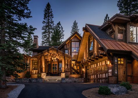 Blending Texas style with mountain rustic in Tahoe: Austin Cabin Wooden Mansion, Rustic Garage, Rustic Cabin Design, Cabin Mansion, Salida Colorado, Rustic Log Cabin, Forest Cabin, Cabin Exterior, Chalet Style