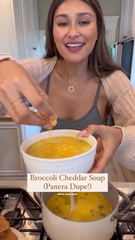 Broccoli Cheddar Soup Panera, Soup Panera, Foods To Make, Keto Soups, Queso Cheddar, Keto Soup, Broccoli Cheddar Soup, Cheddar Soup, Low Carb Dinner Recipes