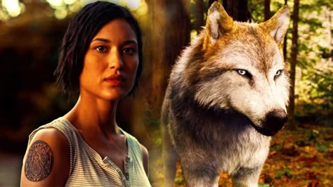 1 Strange Twilight Theory Explains Why Leah Is The Only Female Shapeshifter Twilight Hairstyles, Twilight Leah, Wolf Shapeshifter, Wolf Twilight, Twilight Wolves, Twilight Fanart, Leah Clearwater, Twilight Wolf, Julia Jones