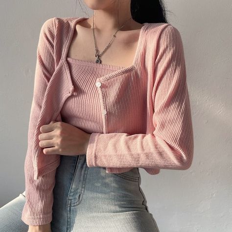 Mauve Clothes, Pink Outfits Aesthetic, Trendy Spring Outfits, Girl Korean, Uzzlang Girl, Ulzzang Fashion, Aesthetic Outfit, Pink Outfits, Inspiration Style