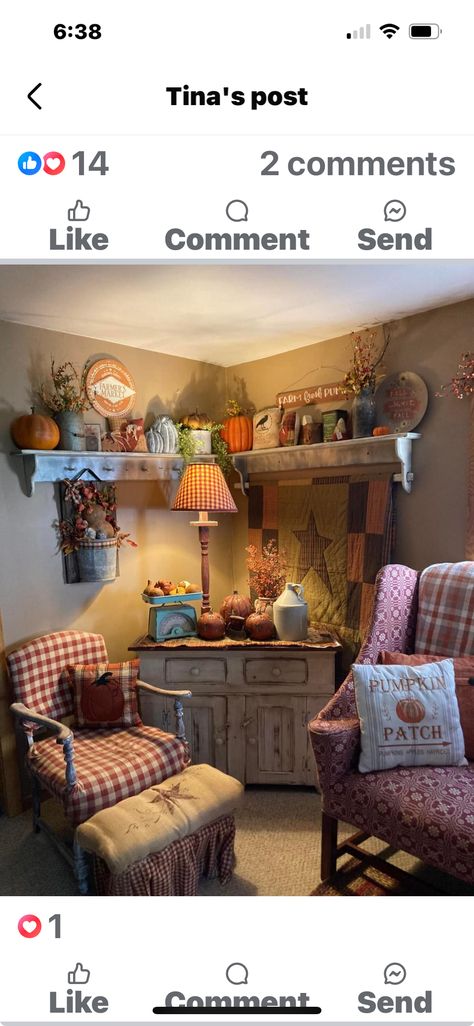 Primitive Living Room Decor, Primitive Living Room Ideas, Primitive Bedroom Ideas, Primitive Wall Decor, Primitive Bedroom, Primitive Living Room, Primitive Living, Living Room Red, Primitive Decorating Country