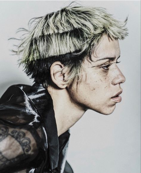 Creative Male Hairstyles, Apocolypse Hairstyle, Cyberpunk Hair Men, Fashionable Hairstyles, Unique Male Hairstyles, Male Short Hair, Dystopian Hairstyles, Male Back, White Hair Boy