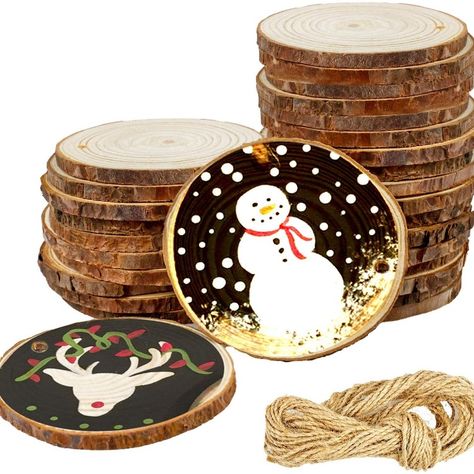 Natural Wood Slices Wood Slice Ornaments Diy, Diy Crates, Fireplace Rustic, Decorate Christmas Tree, Christmas Tree Fireplace, Diy Projects For Adults, Rustic Wedding Decor Diy, Decorate Christmas, Wood Wreath