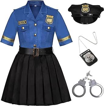 Halloween and public servants idea Cops And Robbers Family Costume, Police Cosplay, Cop Halloween Costume, Officer Costume, Police Officer Costume, Fun Police, Old Halloween Costumes, Cop Uniform, Police Hat