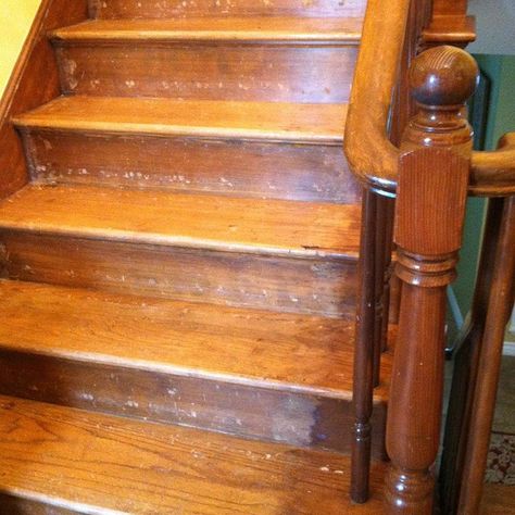 Reconditioning or refinishing wood staircase Refinishing Wood Stairs, Old Wood Staircase, Refinishing Stairs Wood, Refinish Wood Stairs, Refinishing Stairs, Refinish Staircase, Wood Banister, Painted Bathroom Floors, Diy Stair Railing