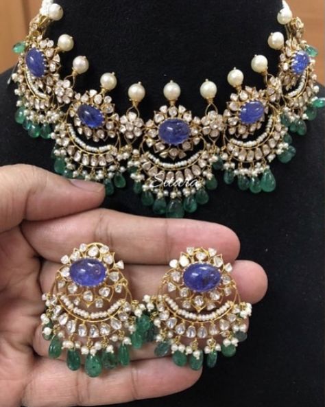 Gown Indian, Bridal Jewelry Sets Brides, Kundan Jewellery Set, Diamond Jewelry Set, Pearl Necklace Designs, Beaded Necklace Designs, Indian Jewellery Design Earrings, Gold Jewelry Stores, Gold Wedding Jewelry