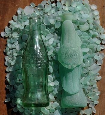 Sea Scape, Bottle Ideas, Glass Rocks, Beach Glass Art, Sea Glass Beach, Sea Glass Crafts, Coke Bottle, Sea Pottery, Beach Crafts