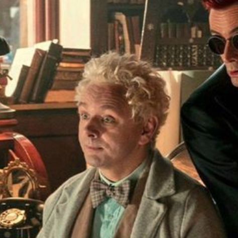 Aziraphale and Crowley from "Good Omens" Crowley And Aziraphale Matching Pfp, Good Omens Pfp Matching, Crowley And Aziraphale Matching Icons, Good Omens Matching Icons, Aziraphale Pfp, Aziraphale Icon, Aziraphale And Crowley, Match Pfp, Matching Profile