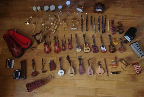 Miniature toy musical instrument collection (by Peter's_Toys, via Flickr) Small Musical Instruments, Tiny Instruments, Miniature Instruments, Homemade Instruments, Teacup Puppies For Sale, Toy Musical Instruments, Tiny Furniture, Magazine Collection, Tiny Things