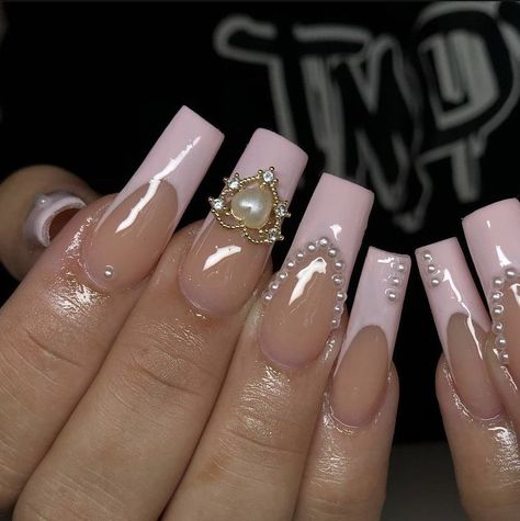 Pink 3d Nails, Pink 3d, Grunge Nails, Simple Acrylic Nails, Long Acrylic Nails Coffin, Soft Nails, Bling Acrylic Nails, Acrylic Nails Coffin Short, Kawaii Nails