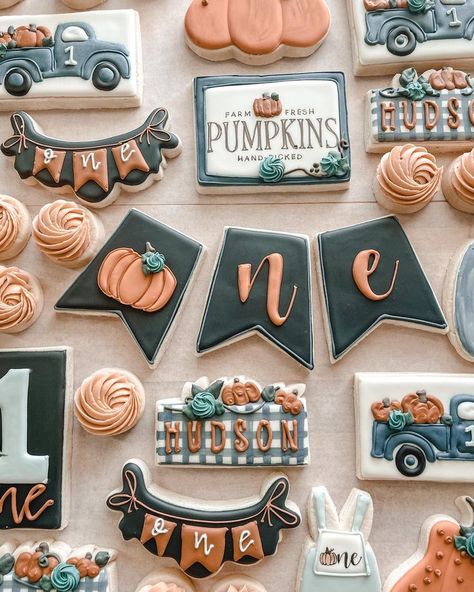 platter of custom design cookies with a pumpkin farm theme for  a first birthday. Plaid Cookies, Design Cookies, Royal Frosting, Pumpkin Patch Birthday, Fall First Birthday, Cookies Pumpkin, First Birthday Cookies, Pumpkin 1st Birthdays, One Year Birthday