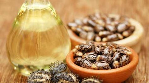 A Spoonful Of Castor Oil Can Do All This Castor Oil For Face, Castor Oil Uses, Castor Oil For Hair Growth, Castor Oil Benefits, Castor Oil Packs, Oil Cleansing, Gaps Diet, Castor Oil For Hair, Oil Uses