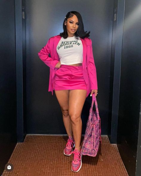 All Pink Outfit Black Women, Pink Outfits Black Women, Nicki Minaj Concert, All Pink Outfit, Nicki Minaj Pink Friday, Pink Friday, Diy Fashion Clothing, Pink Outfits