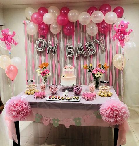 Si no sabes como Decorar el Baby Shower en tu casa aquí te compartimos 10 muy buenas Ideas para decorar tu shower #BabyShower #Decoracion #Casa Mom To Be Decoration, Simple Baby Shower Decorations, Torturi Baby Shower, Ideas Aniversario, Baby Shower Girl Diy, Girl Shower Themes, Idee Babyshower, Diy Baby Shower Decorations