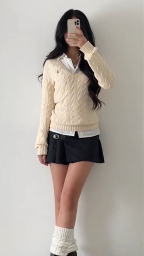 Trendy Autumn Outfits, Rich Girl Outfits, Fashion Infographic, Trashy Outfits, Outfits For Girls, School Uniform Fashion, School Uniform Outfits, Preppy School, Get Ready For Fall