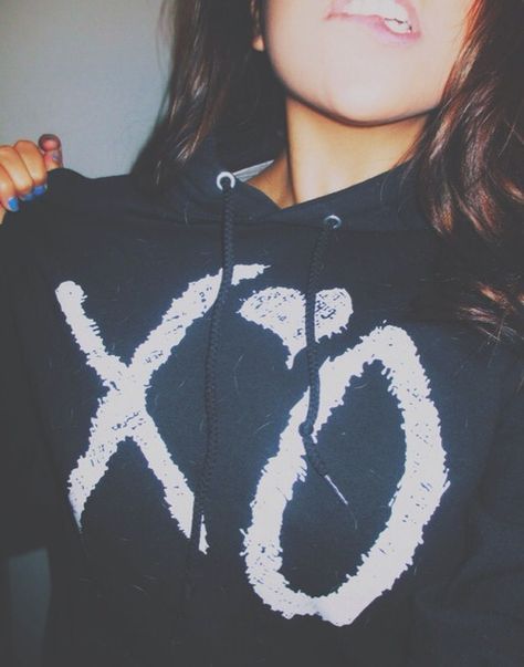 pinterest// thekamihannah The Weekend Xo Logo, Xo Jacket The Weeknd, Xo Necklace The Weeknd, The Weeknd Clothes, The Weekend Xo, Xo Hoodie The Weeknd, Timberlands, People Clothes, Glad Rags