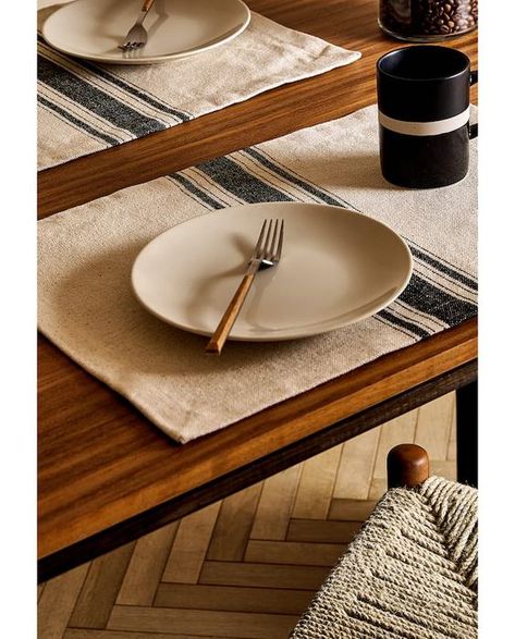 Flat Lay Inspiration, Zara Home Collection, Styling Photography, Table Styling, Tech Design, Slow Living, Zara Home, Kitchen Styling, Table Style