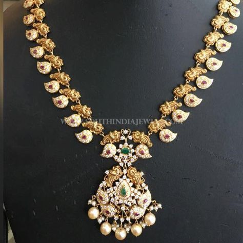 Mango Haram, Ruby Jewelry Necklaces, Gold Kada, 22 Carat Gold Jewellery, Gold Necklace Indian Bridal Jewelry, Gold Bride Jewelry, Diamond Jewelry Necklace, Gold Jewelry Simple, Gold Fashion Necklace