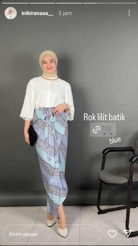 Rok Lilit Batik Outfit, Batik Outer, Blue Hijab, Rok Lilit, Casual Korean Style, Ootd Korean Style, Outfit Kondangan, Hijab Inspiration, Ootd Hijab Casual