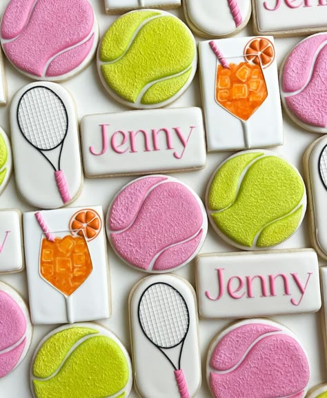 Tennis Cookies Decorated, Tennis Cookies, 2024 Cookies, Royal Cookies, Sports Cookies, Cookies Decoration, Sports Cakes, Simple Cookie, Cookie Sets