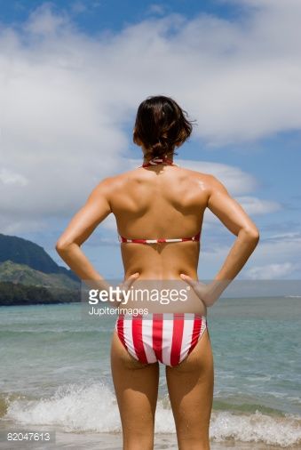 Back view of woman with hands on hips Hand On Hip Back View, Hands On Hips Reference, Hands Behind Back, Sea Pics, Learn To Draw Anime, Back Drawing, Hands On Hips, Vintage Pics, Draw Anime