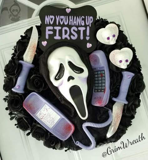 Scary Halloween Cakes, Comic Christmas, Horror Cake, Scary Cakes, Horror Themed Party, Movie Cakes, Scream Halloween, Horror Party, Birthday Cake Decorating Ideas