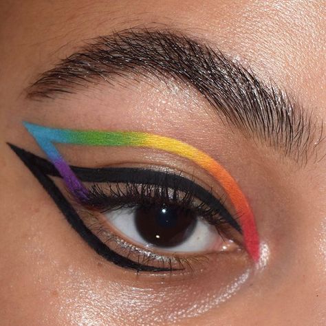 Eyeliner Designs, Pride Makeup, Graphic Eyeliner, Cool Makeup Looks, Creative Makeup Looks, Eyeliner Looks, Liquid Liner, Perfect Brows, Brow Gel