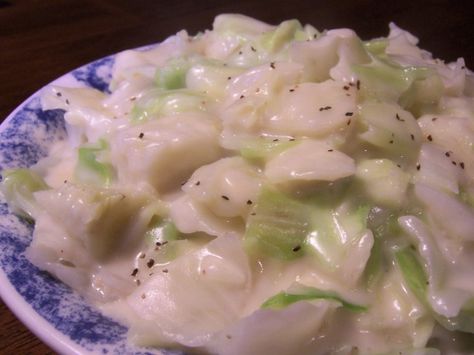 Nordic Recipes, Cabbage Dishes, Creamed Cabbage, Norwegian Cuisine, Viking Food, Boiled Cabbage, Nordic Recipe, Norwegian Style, Norwegian Food