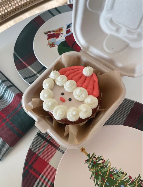 Christmas Bento Cake, Baking Red Velvet, Red Velvet And Cream Cheese, Christmas Bento, Christmas Birthday Cake, Cake Bento, Cake Christmas, Bento Cake, Velvet Cake