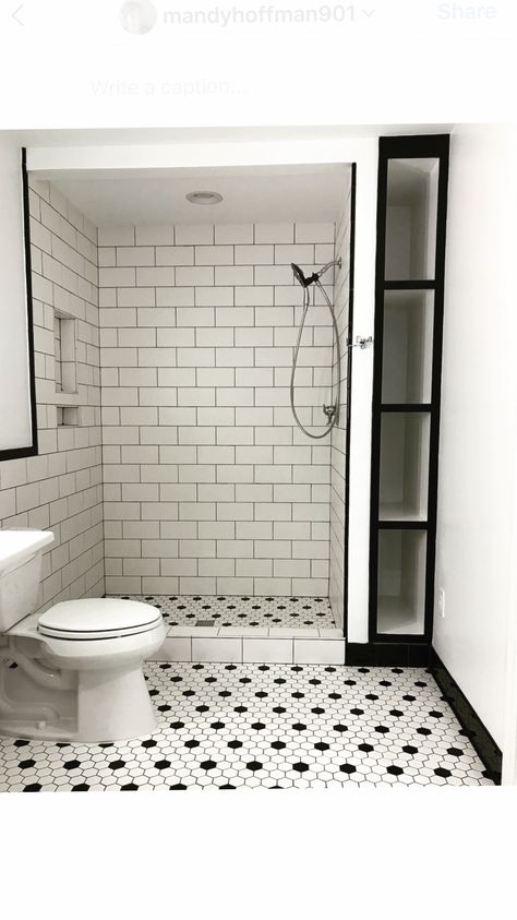 Walkin Shower Subway Tile, Metro Hex Tile Bathroom, Tiny Bathroom Black And White, Small White Tile Bathroom, Small Shower Ideas Tile, Black And White Hex Tile Bathroom, Black And White Retro Bathroom, Bathroom Tile Ideas Black And White, Small Bathroom Black And White Tile